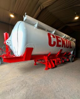 Oklejenie naczepy/silosu do przewozu materiałów sypkich #oklejanieaut #reklama #logo #carwrapping #carwrap #wrapping #cekol #silos #cysterna